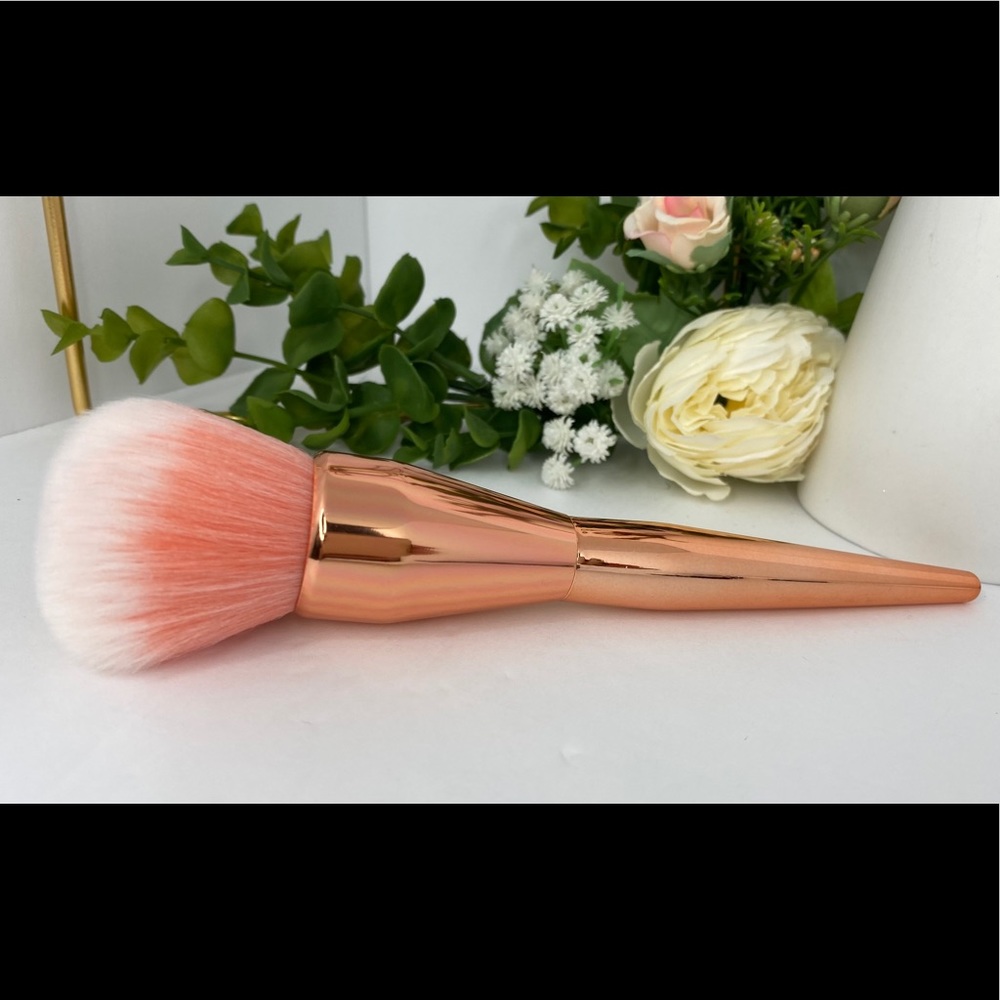Pink Powder Brush great for blending & dust off extra powder. Great price